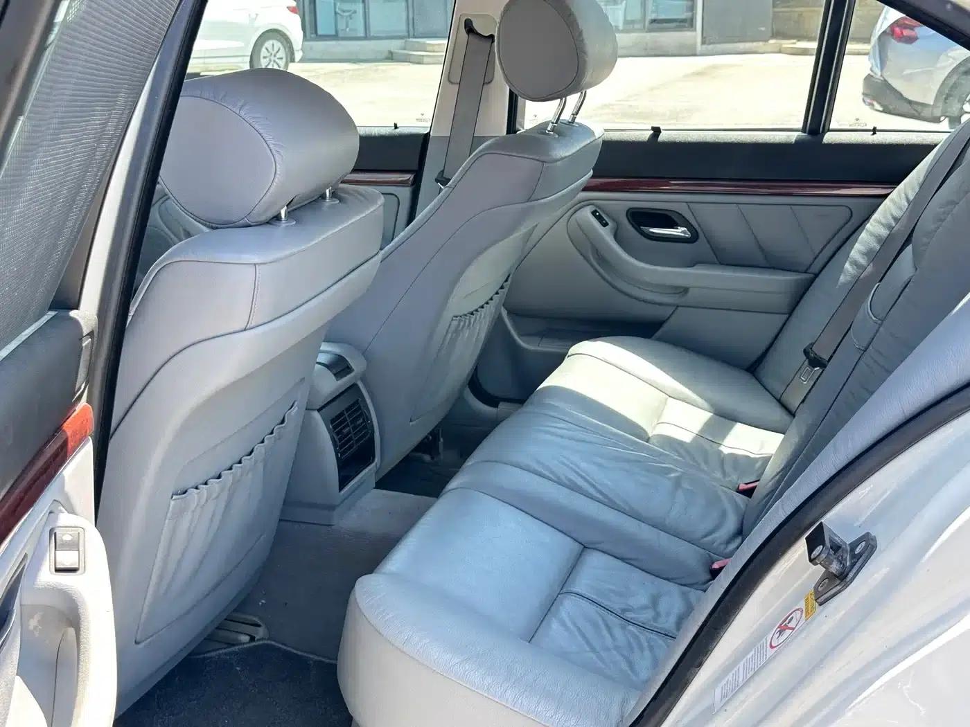 BMW 5 Series (Imported) 2003 520i — миниатюра 15