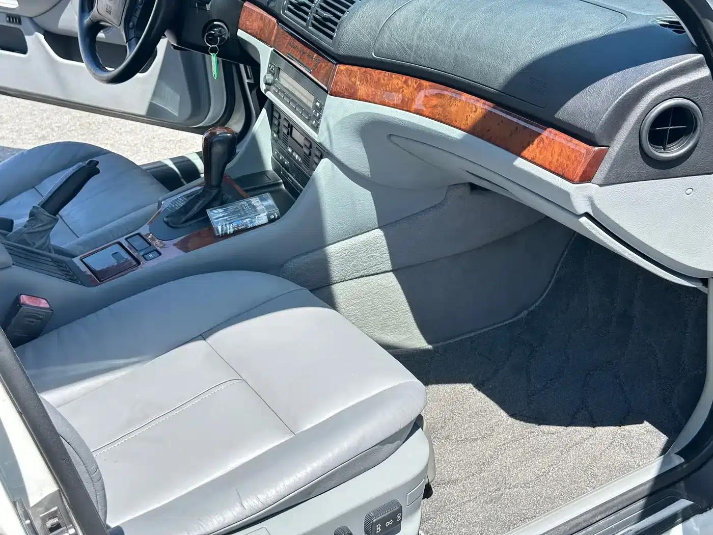 BMW 5 Series (Imported) 2003 520i — миниатюра 16