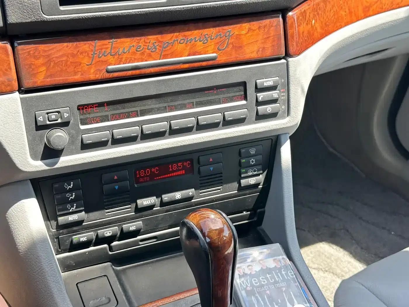 BMW 5 Series (Imported) 2003 520i — миниатюра 21