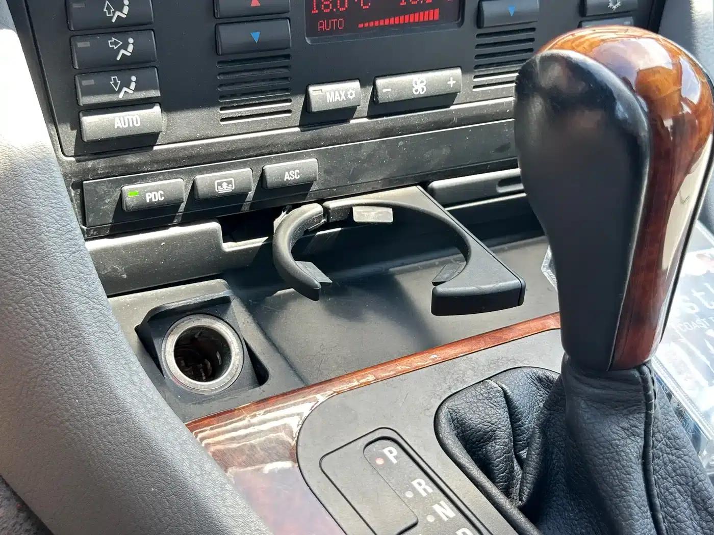 BMW 5 Series (Imported) 2003 520i — миниатюра 23