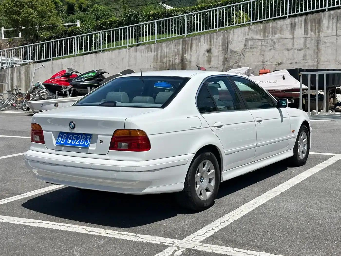 BMW 5 Series (Imported) 2003 520i — миниатюра 4