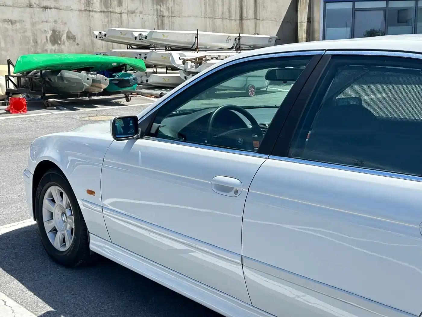 BMW 5 Series (Imported) 2003 520i — миниатюра 8