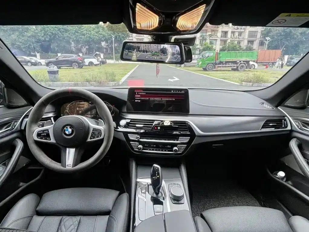 BMW 5 Series (Imported) 2021 530i M Sport Package — миниатюра 4