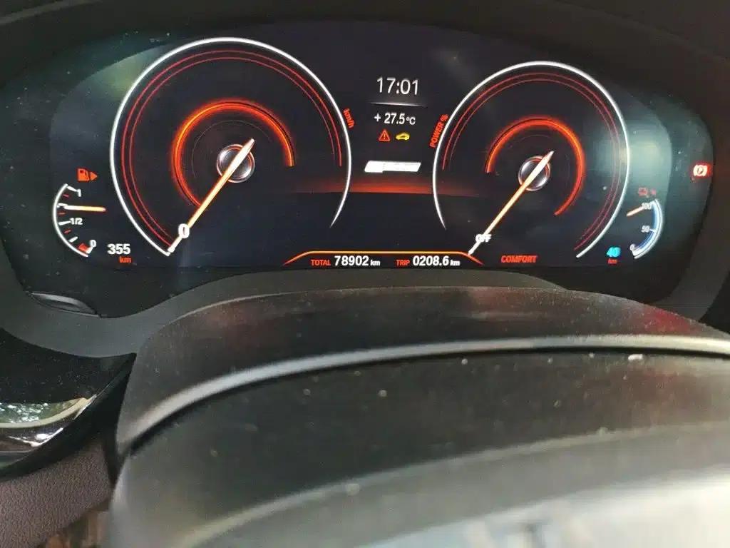 BMW 5 Series PHEV 2019 Facelift 530Le Luxury Package — миниатюра 13