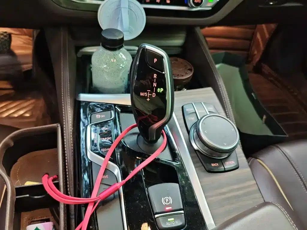 BMW 5 Series PHEV 2019 Facelift 530Le Luxury Package — миниатюра 15