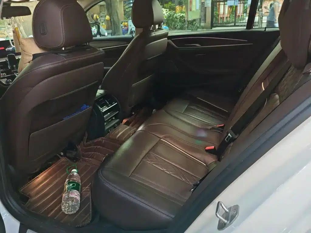 BMW 5 Series PHEV 2019 Facelift 530Le Luxury Package — миниатюра 18