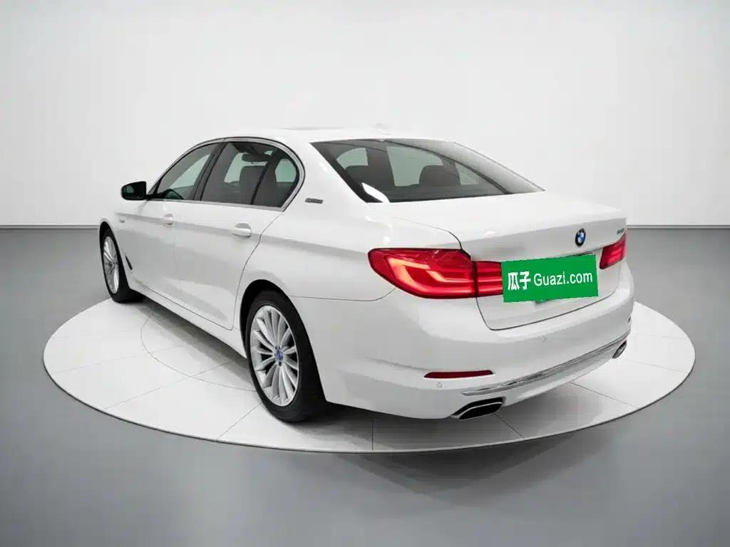 BMW 5 Series PHEV 2019 Facelift 530Le Luxury Package — миниатюра 4