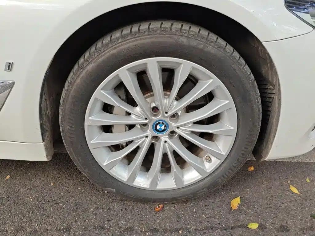 BMW 5 Series PHEV 2019 Facelift 530Le Luxury Package — миниатюра 8