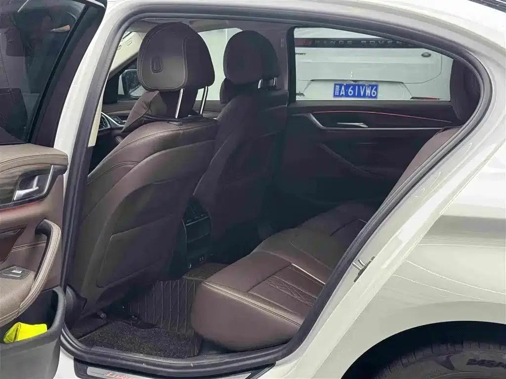 BMW 5 Series PHEV 2021 535Le Luxury Package — миниатюра 7