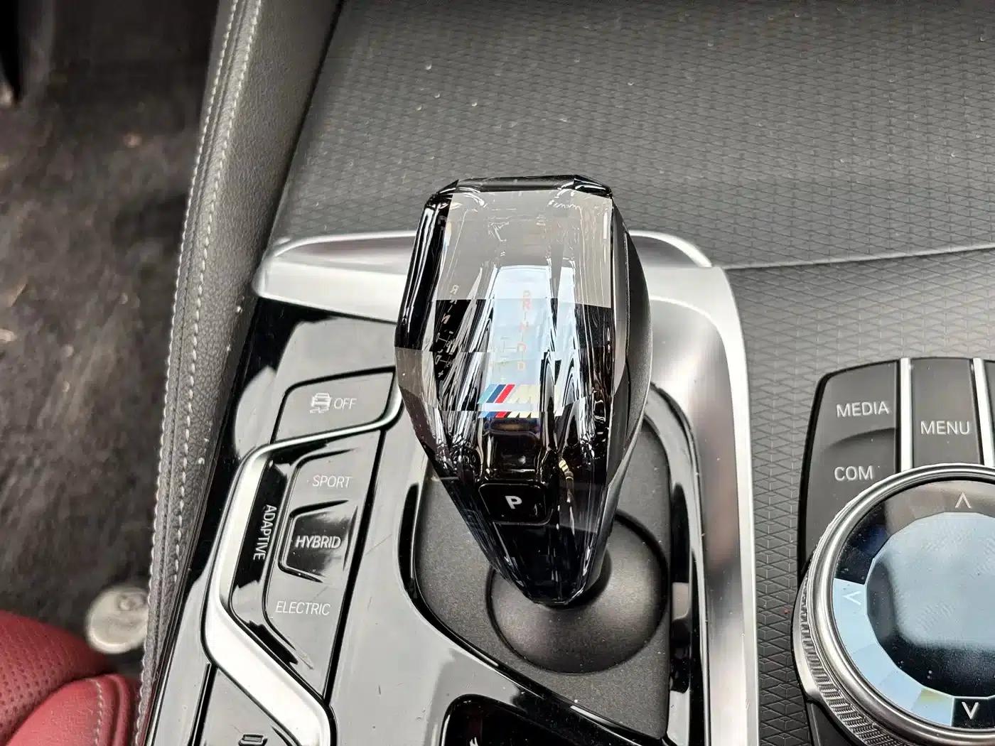 BMW 5 Series PHEV 2021 535Le Pioneer Edition M Sport Package — миниатюра 13