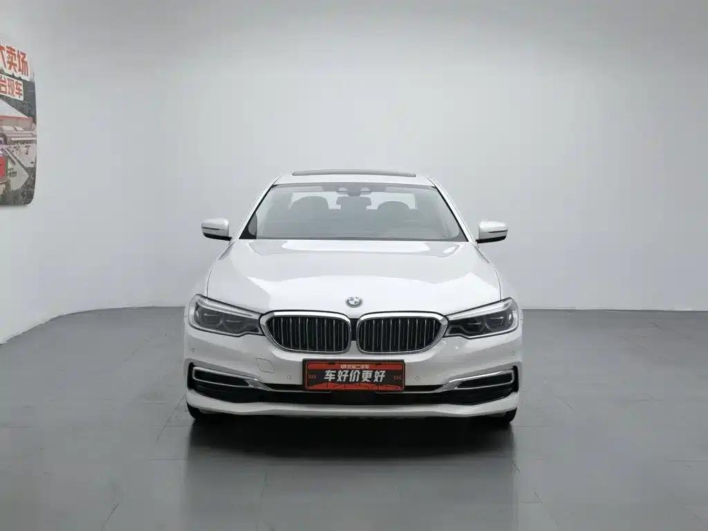 BMW 5 Series PHEV 2020 Mileage Upgrade Edition 530Le Pioneer Edition — миниатюра 3