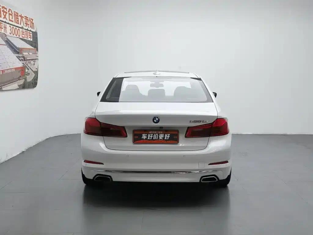 BMW 5 Series PHEV 2020 Mileage Upgrade Edition 530Le Pioneer Edition — миниатюра 4