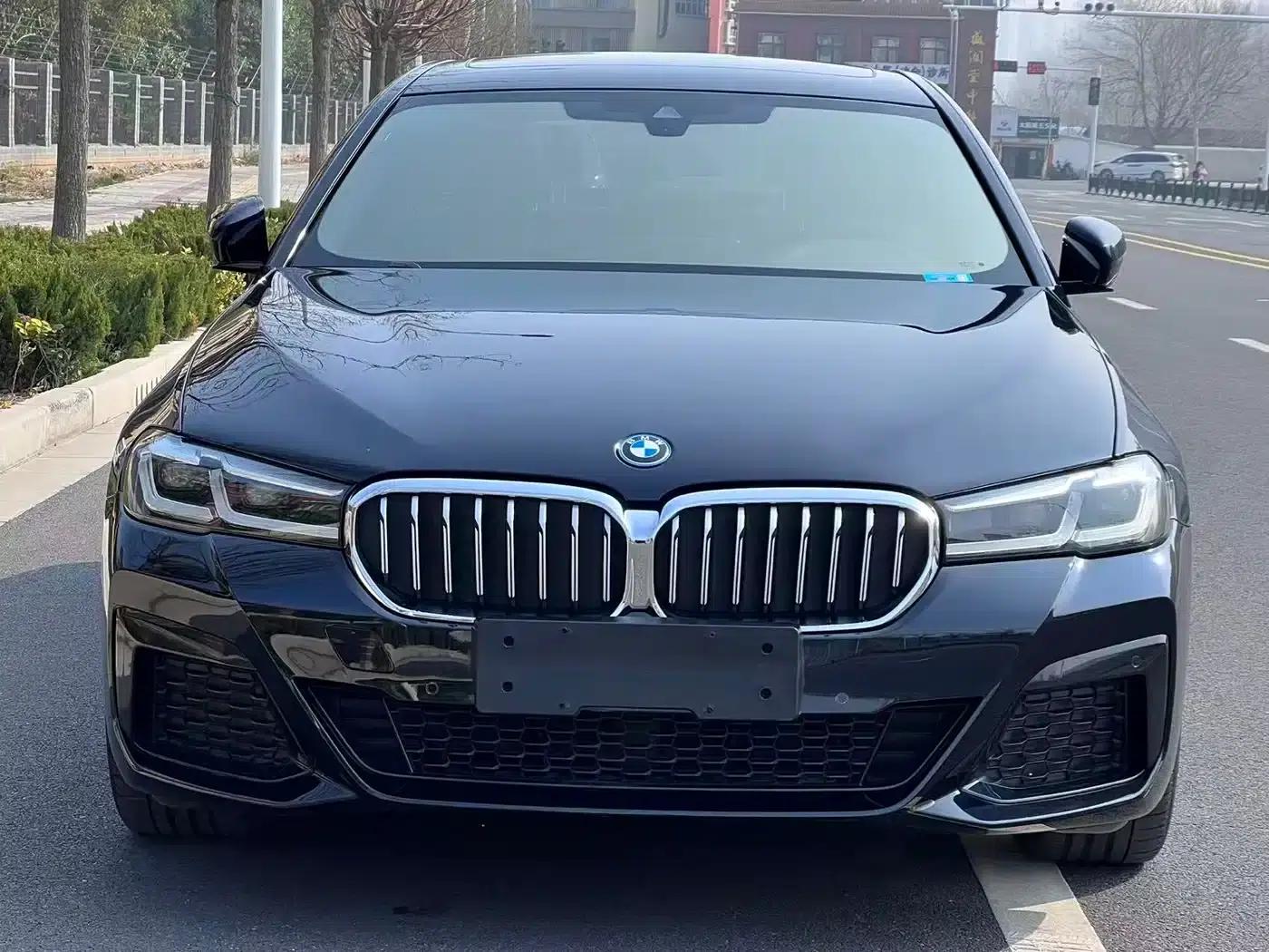 BMW 5 Series PHEV 2022 Facelift 535Le M Sport Package — миниатюра 2