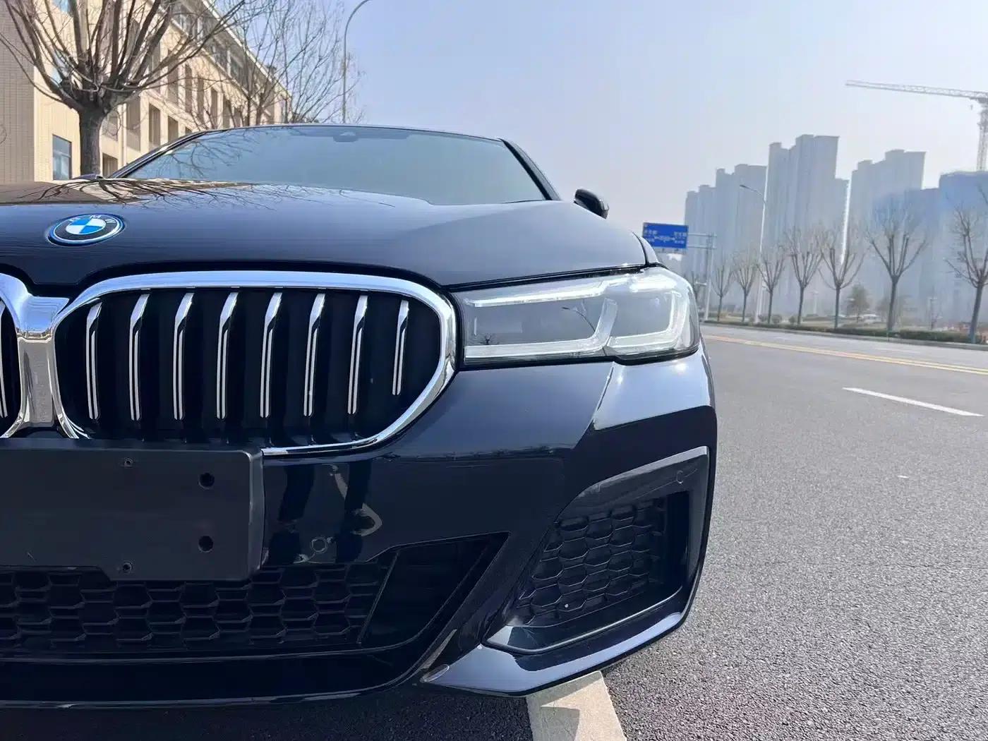 BMW 5 Series PHEV 2022 Facelift 535Le M Sport Package — миниатюра 11
