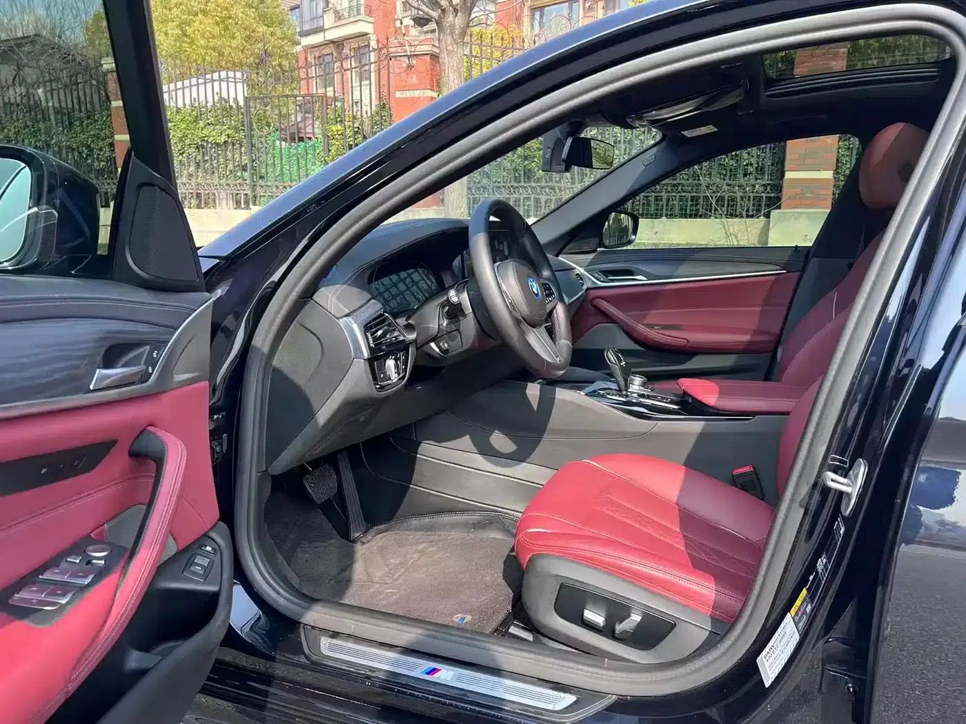 BMW 5 Series PHEV 2022 Facelift 535Le M Sport Package — миниатюра 12