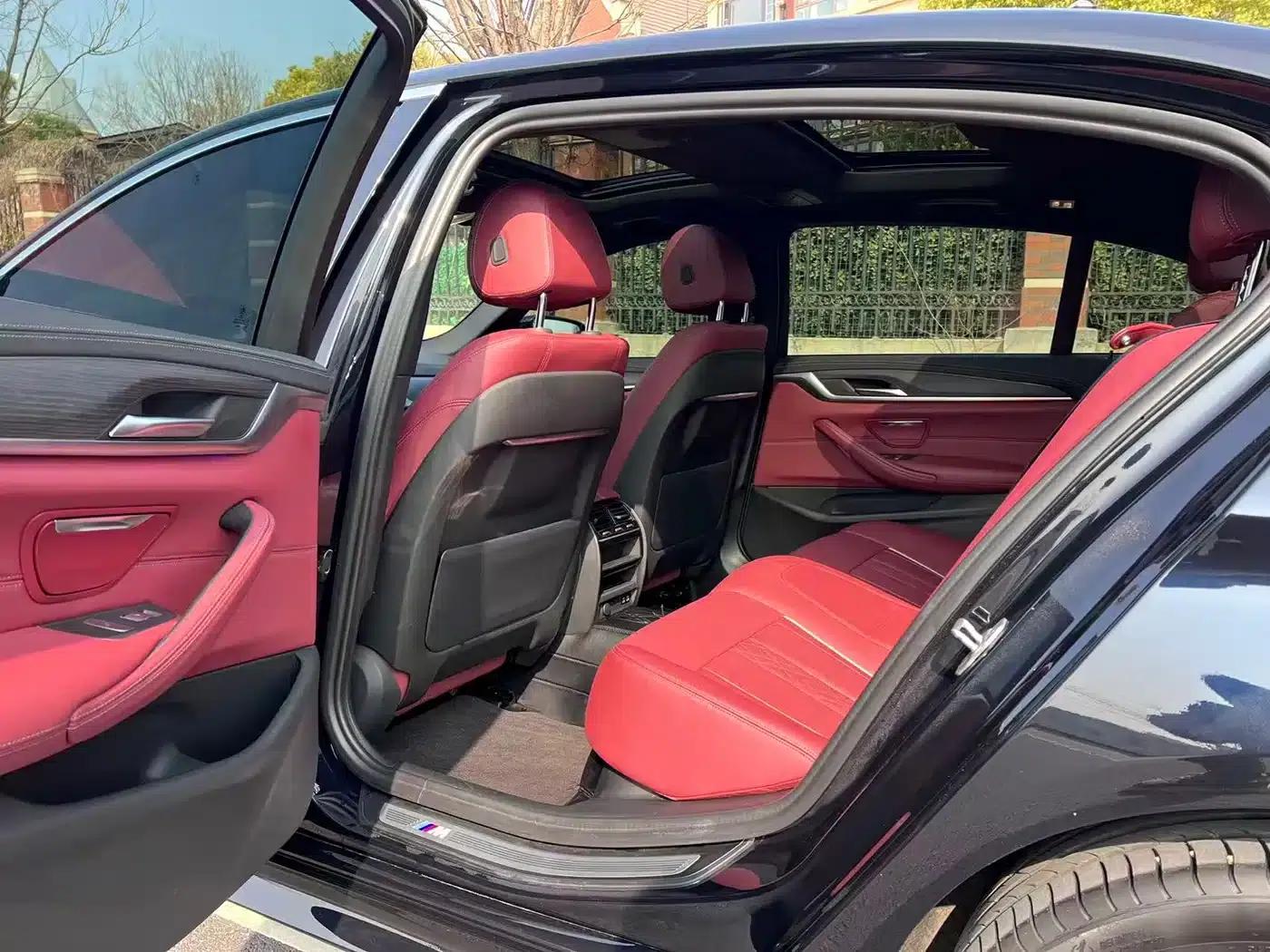 BMW 5 Series PHEV 2022 Facelift 535Le M Sport Package — миниатюра 14