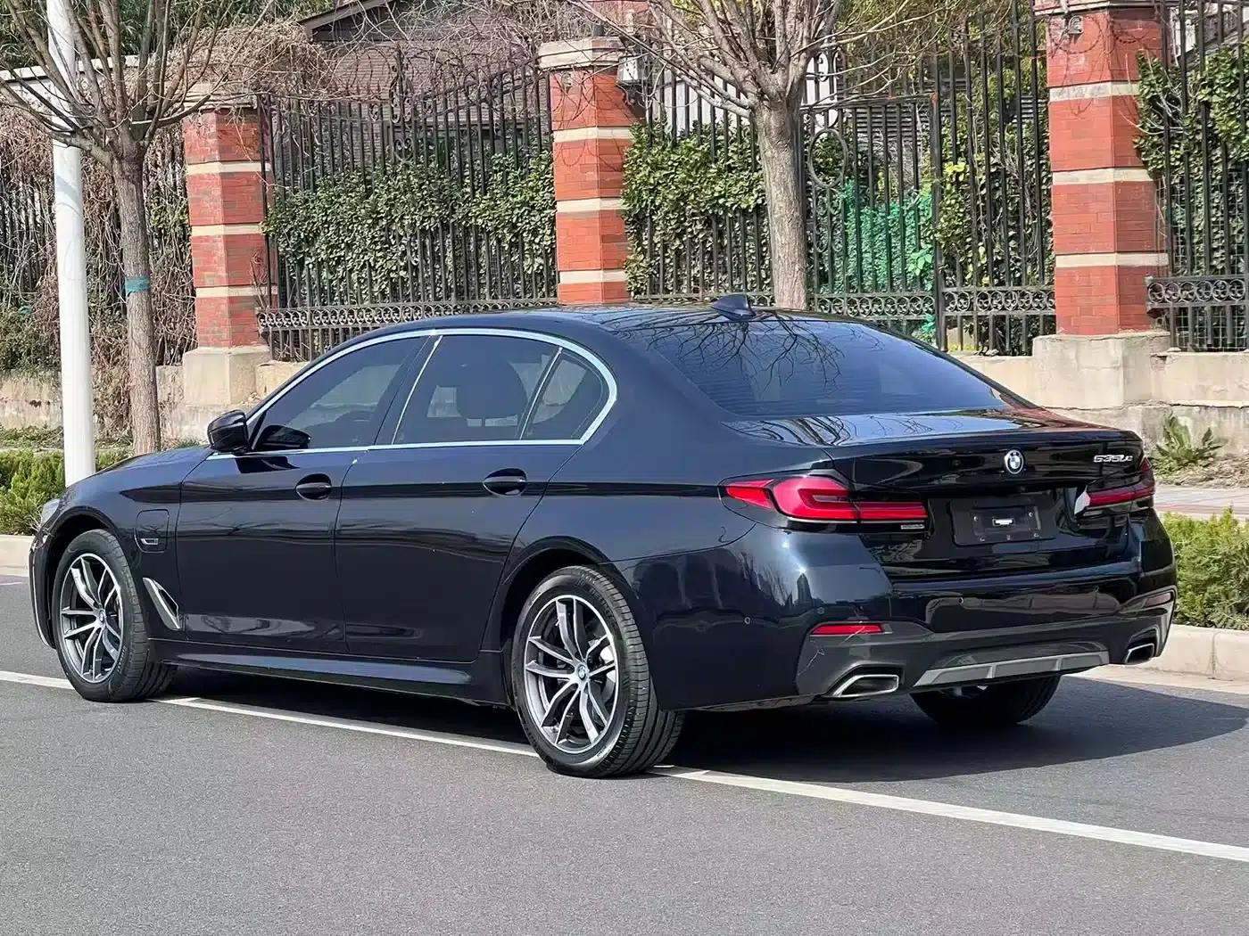 BMW 5 Series PHEV 2022 Facelift 535Le M Sport Package — миниатюра 4