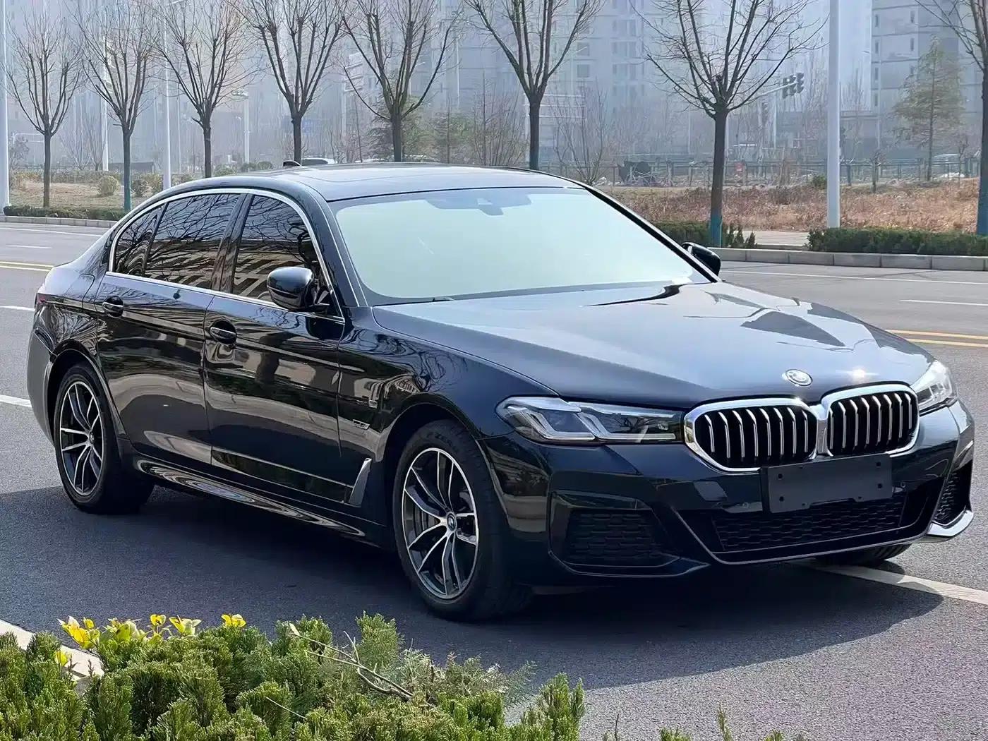 BMW 5 Series PHEV 2022 Facelift 535Le M Sport Package — миниатюра 7