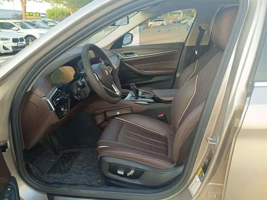 BMW 5 Series PHEV 2020 Mileage Upgrade Edition 530Le Luxury Package — миниатюра 9