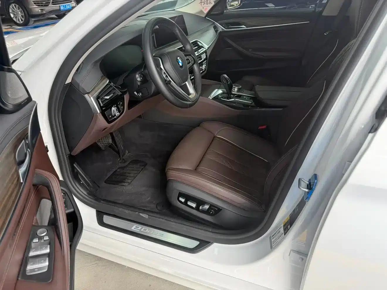 BMW 5 Series PHEV 2019 Facelift 530Le Pioneer Edition — миниатюра 4