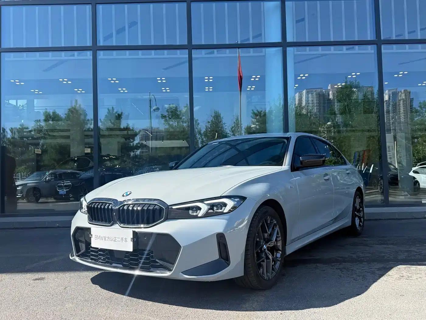 2025 BMW 3 Series 330i M Sport Shadow Edition — миниатюра 1