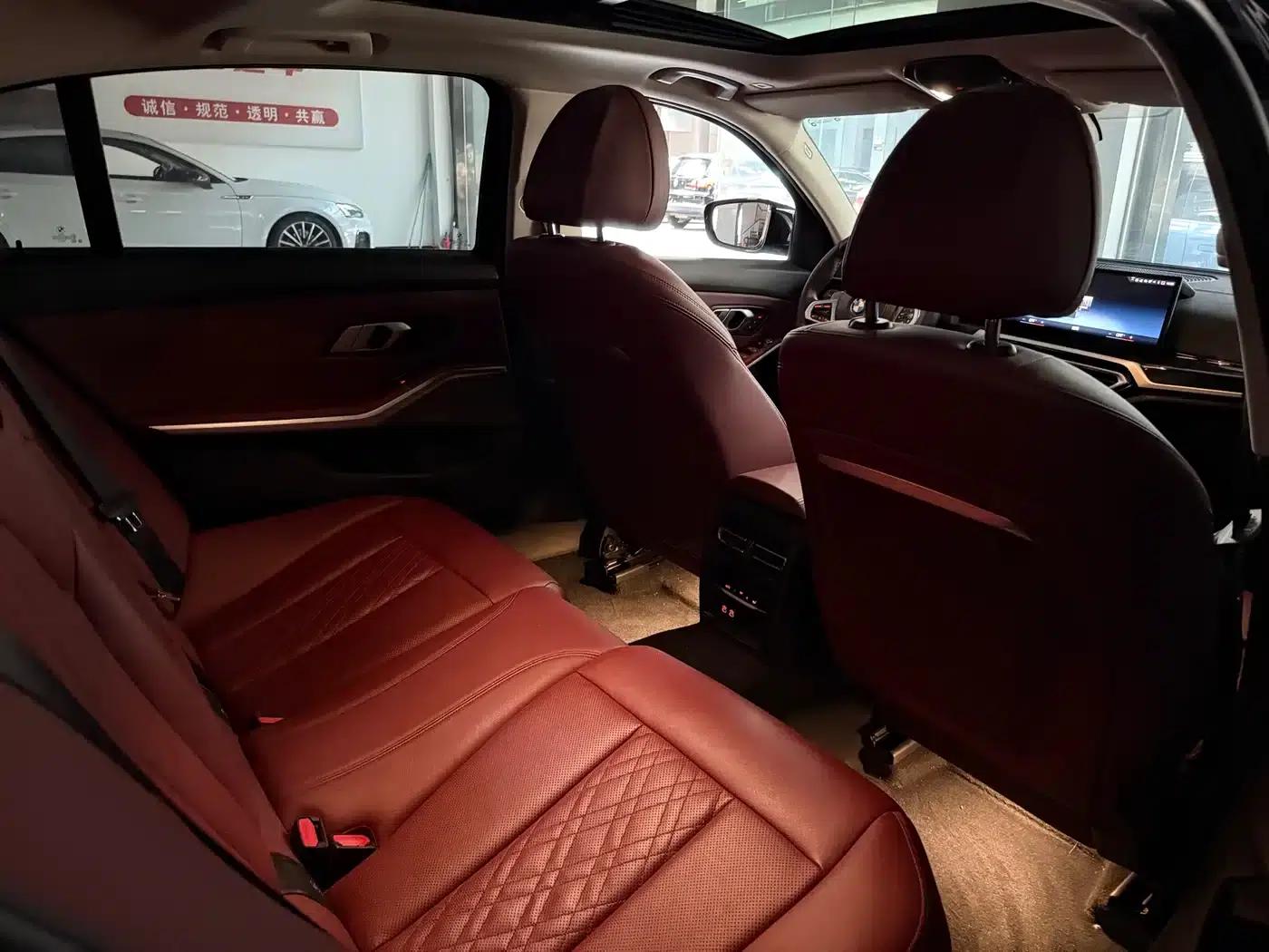 2023 BMW 3 Series 325Li M Sport Package — миниатюра 11