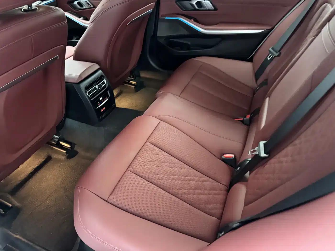 2023 BMW 3 Series 325Li M Sport Package — миниатюра 10