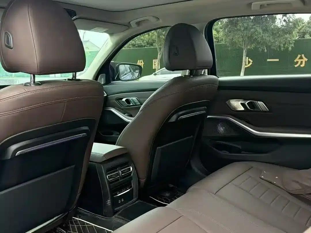 2020 BMW 3 Series 325Li M Sport Package — миниатюра 4