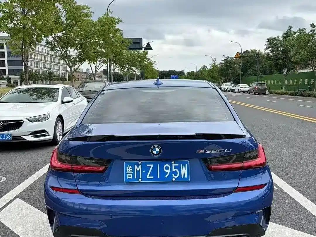 2020 BMW 3 Series 325Li M Sport Package — миниатюра 8