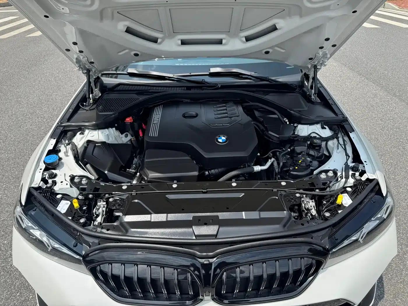 2025 BMW 3 Series 330Li M Sport Shadow Edition — миниатюра 16