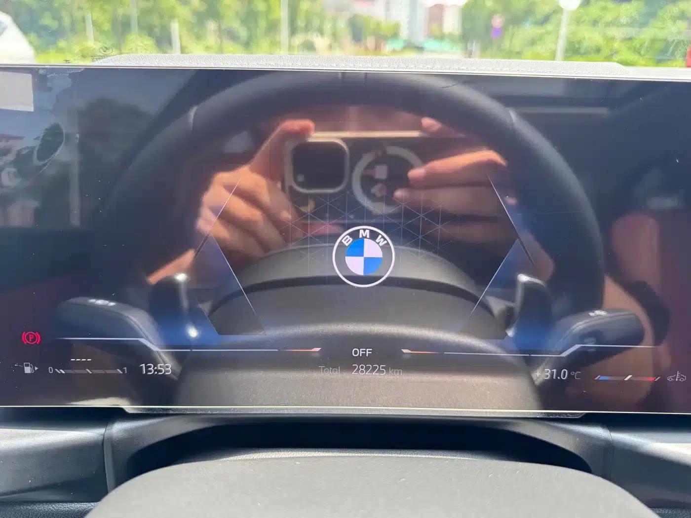 2025 BMW 3 Series 330Li M Sport Shadow Edition — миниатюра 17