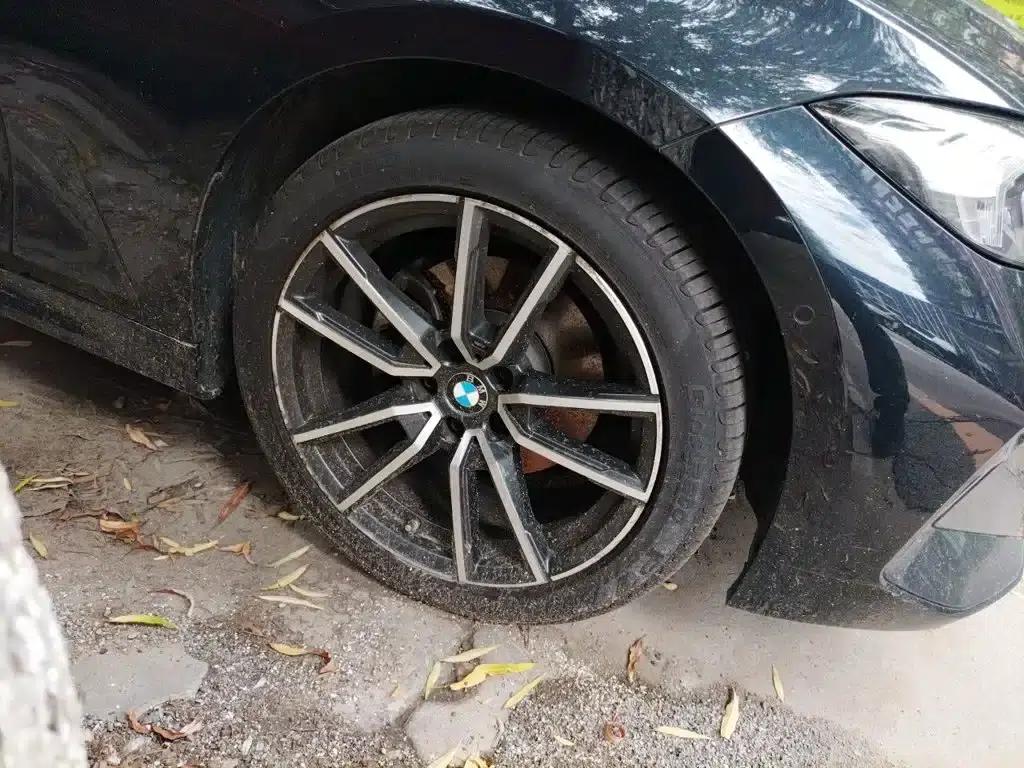 2023 BMW 3 Series 325Li M Sport Package — миниатюра 26