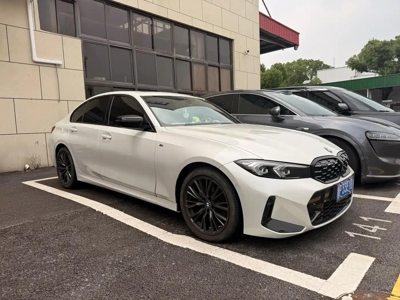 2024 BMW 3 Series 325i M Sport Shadow Edition — миниатюра 3
