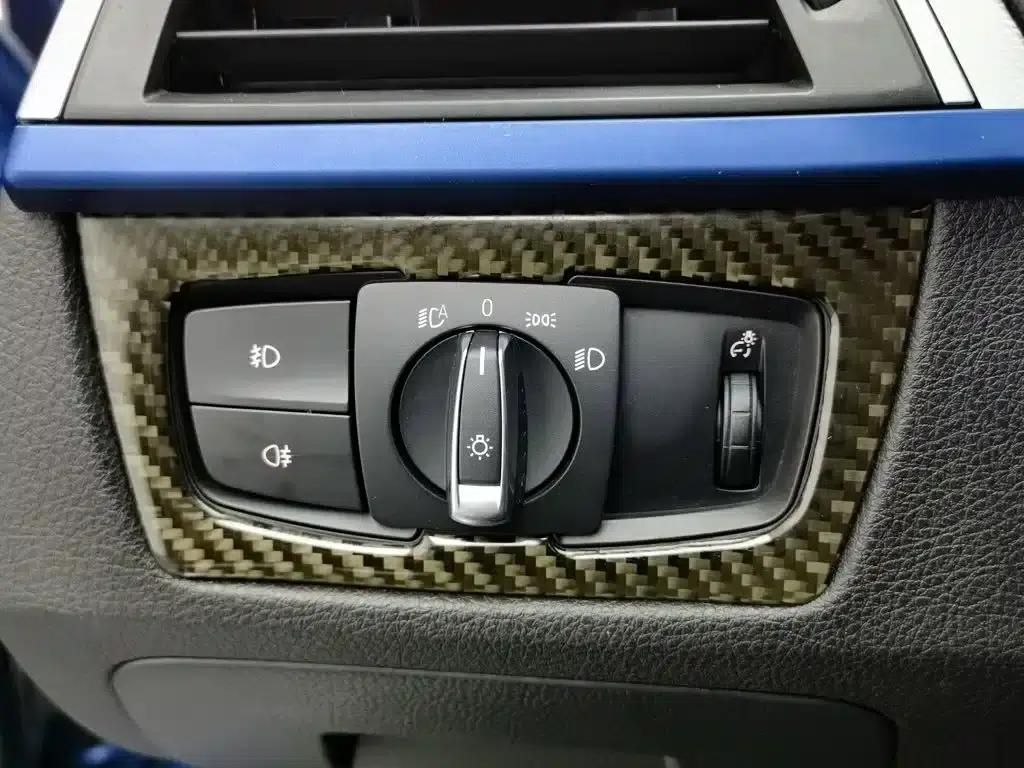2016 BMW 3 Series 320i M Sport — миниатюра 21