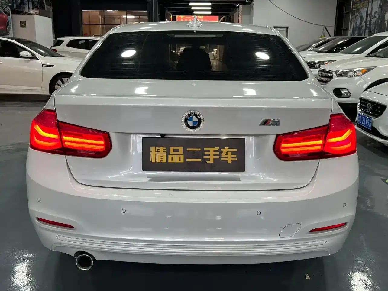 2018 BMW 3 Series 318i — миниатюра 5