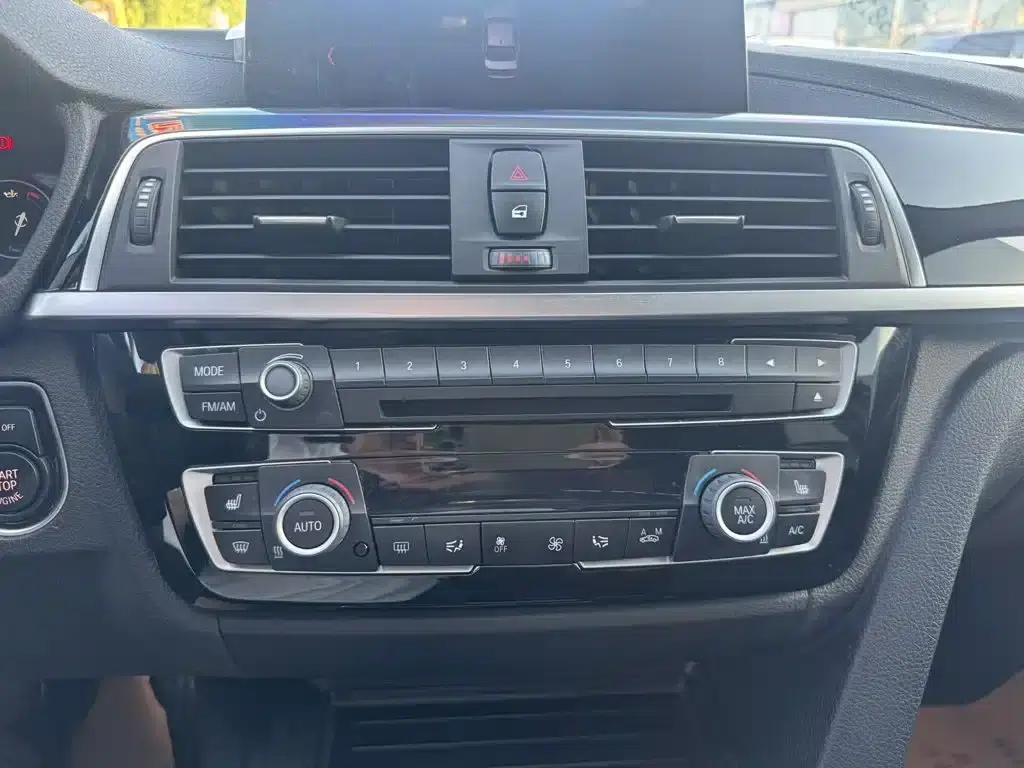 BMW 3 Series 2019 320Li Fashion Edition — миниатюра 5