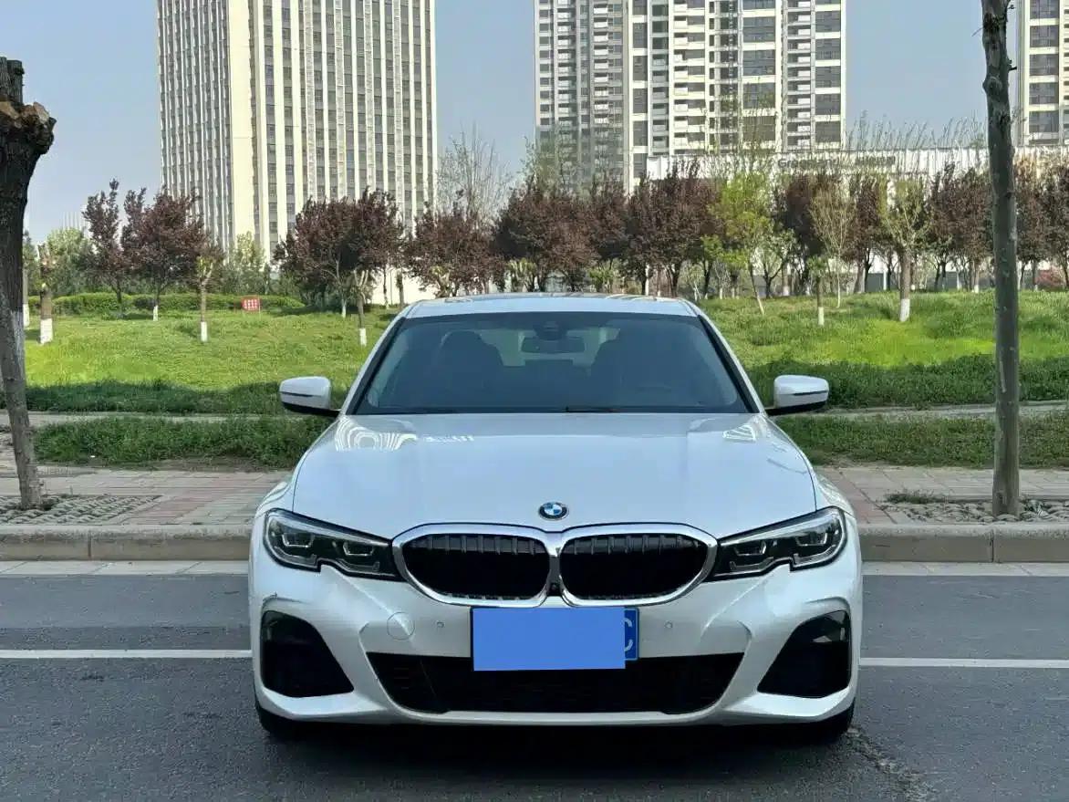 2020 BMW 3 Series 325Li M Sport Package — миниатюра 2