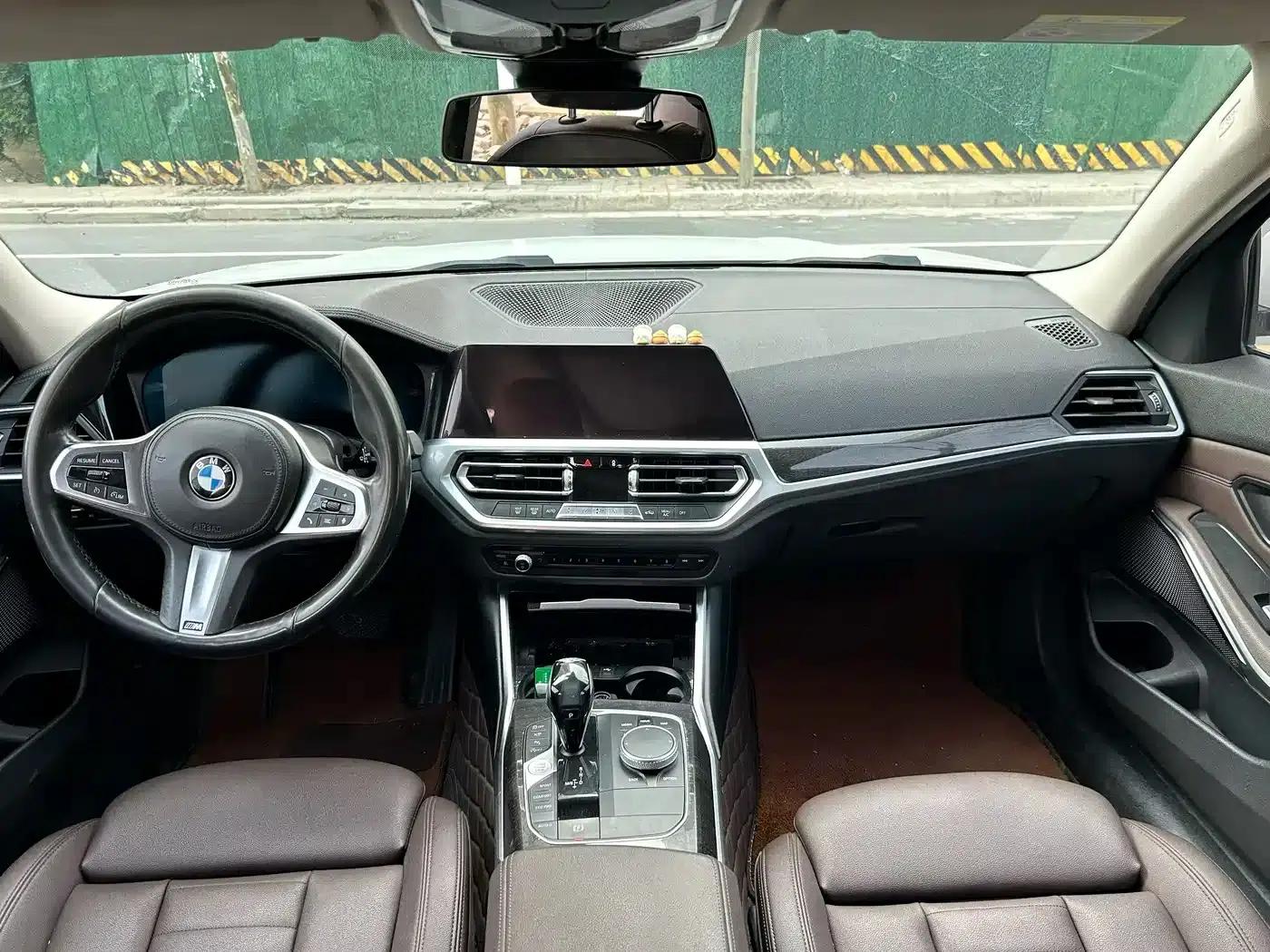 2020 BMW 3 Series 325Li M Sport Package — миниатюра 6