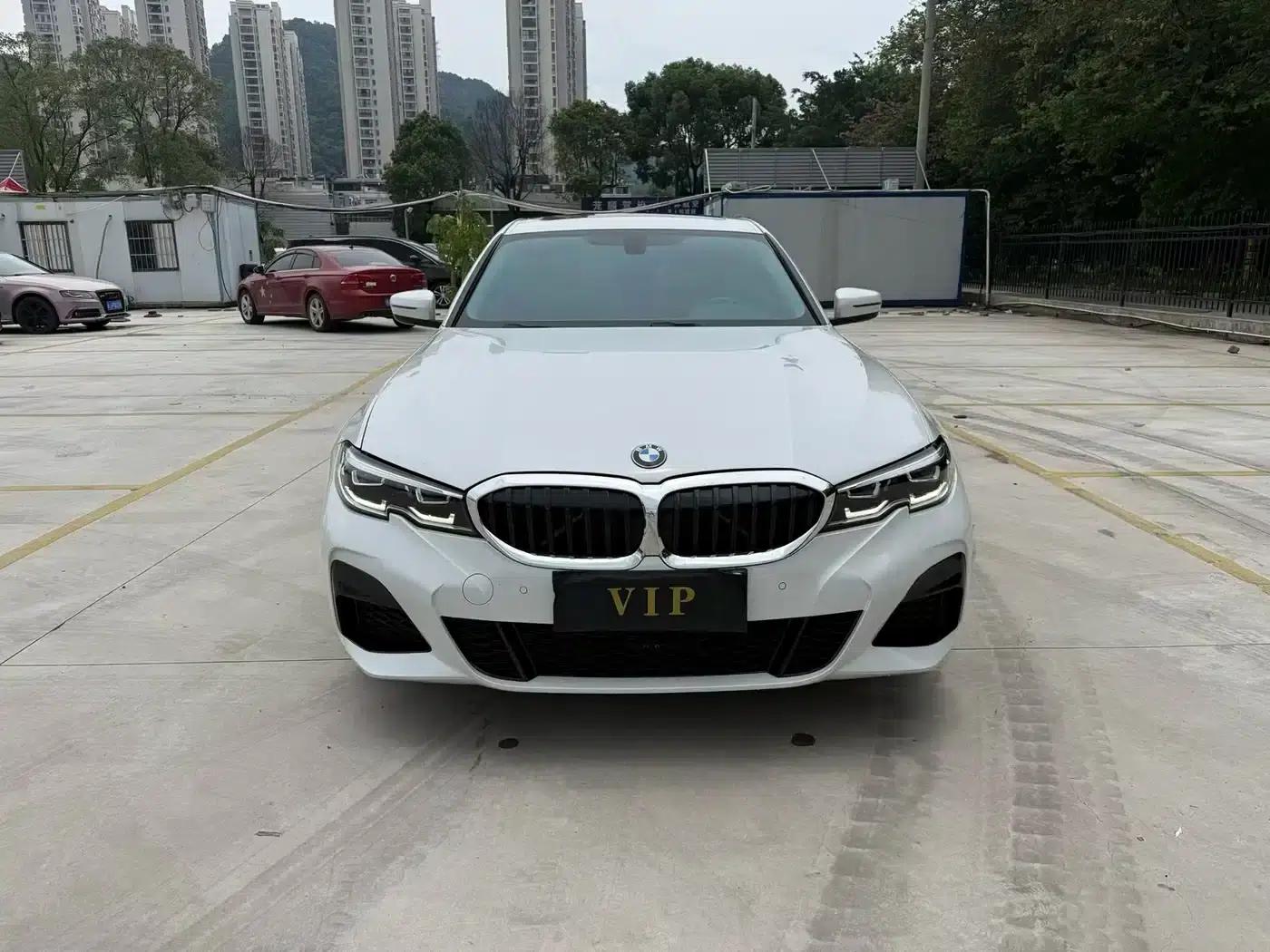 2021 BMW 3 Series 320Li M Sport Package — миниатюра 2