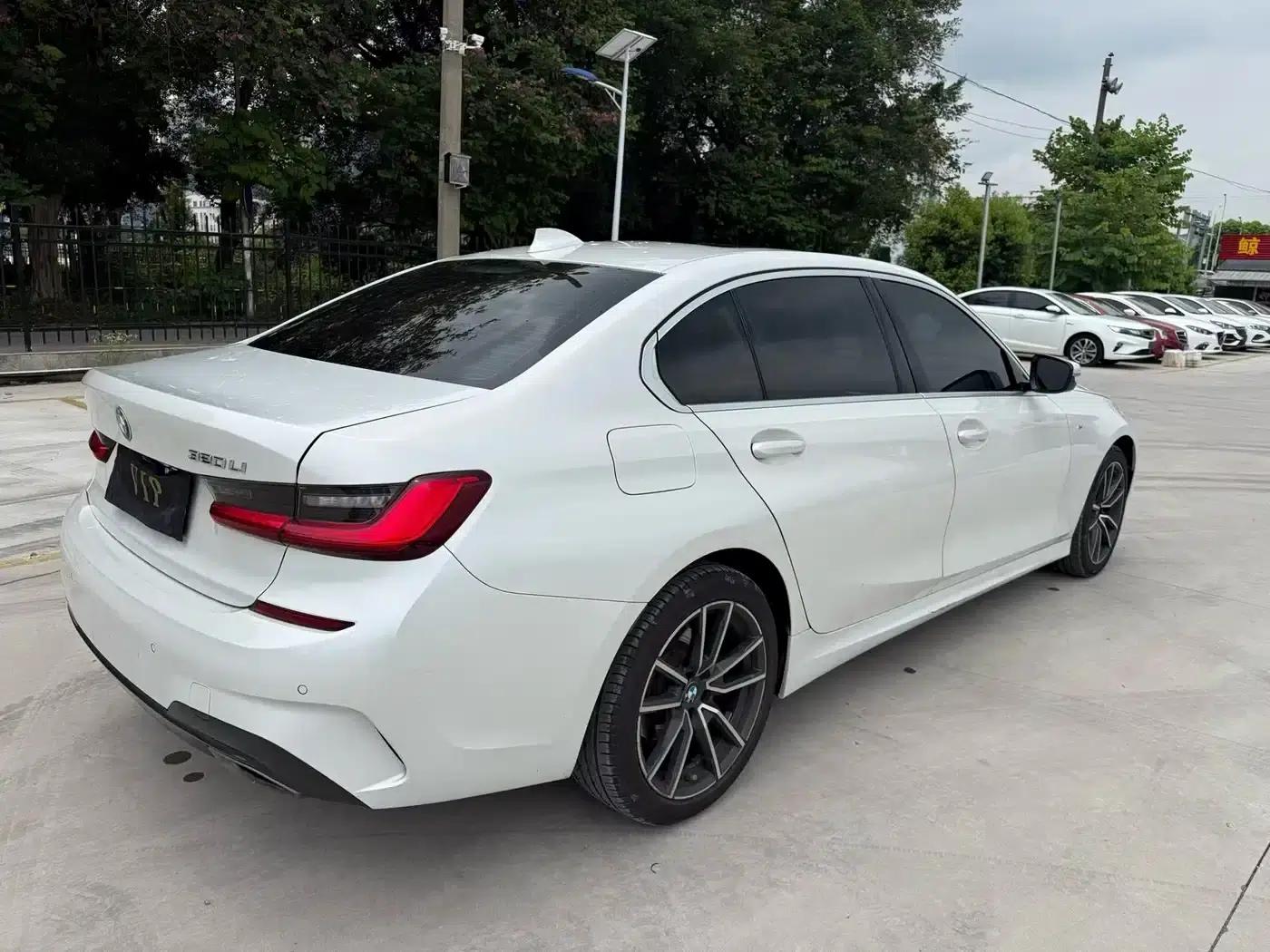 2021 BMW 3 Series 320Li M Sport Package — миниатюра 7