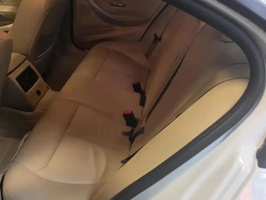 2014 BMW 3 Series 320i Fashion Edition — миниатюра 11