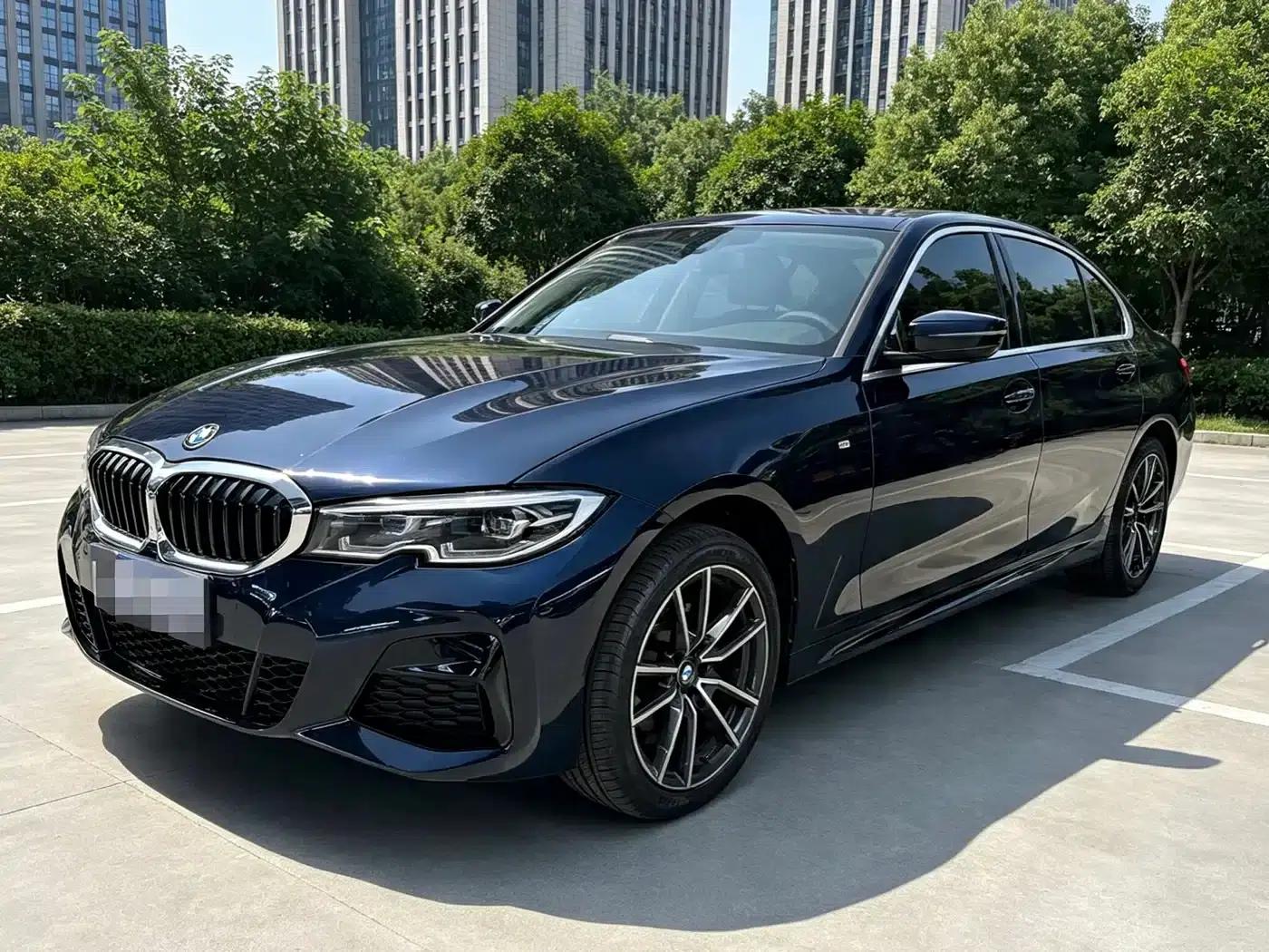 2021 BMW 3 Series 320Li M Sport Package — миниатюра 1