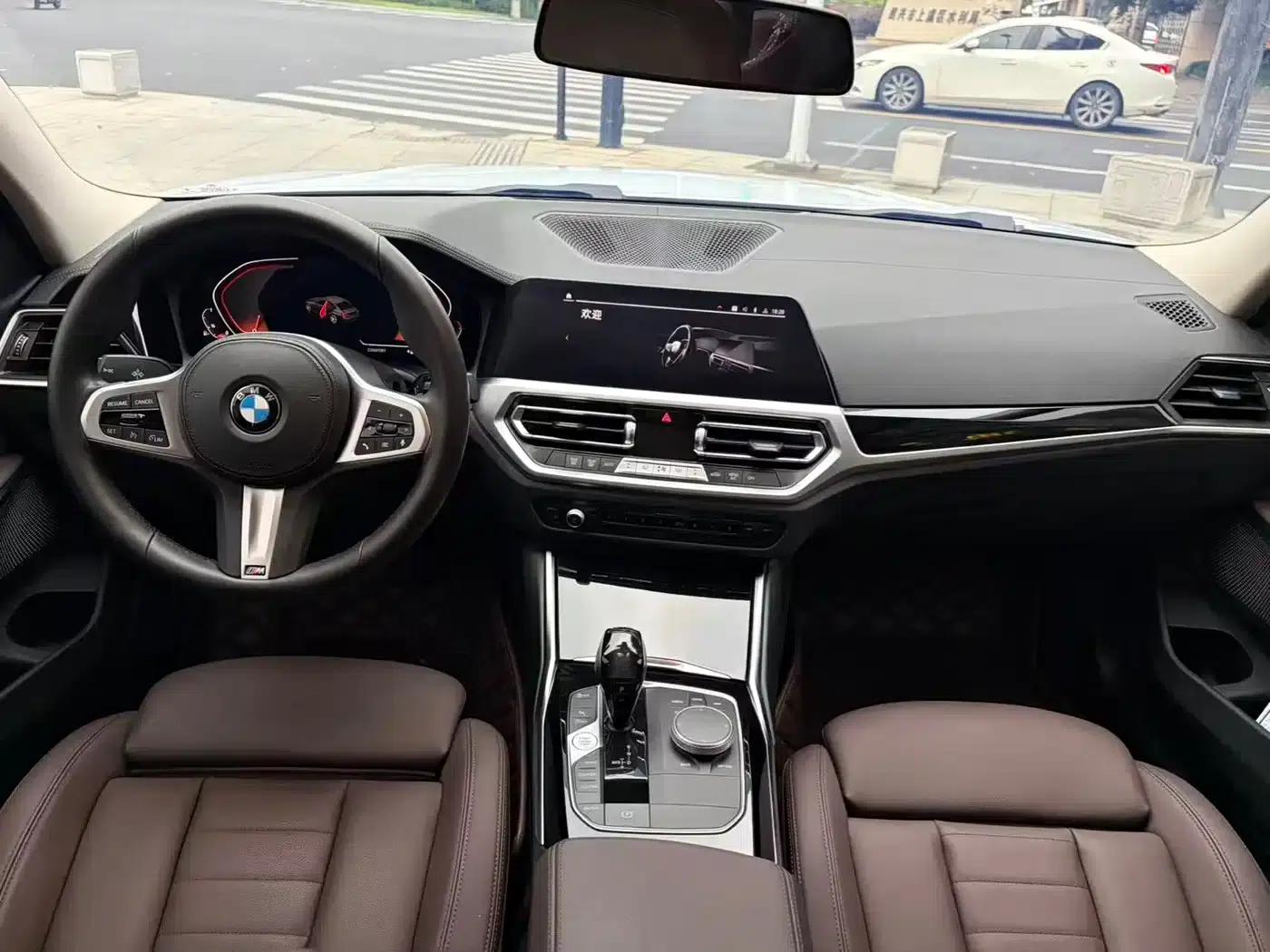 2021 BMW 3 Series 320Li M Sport Package — миниатюра 9