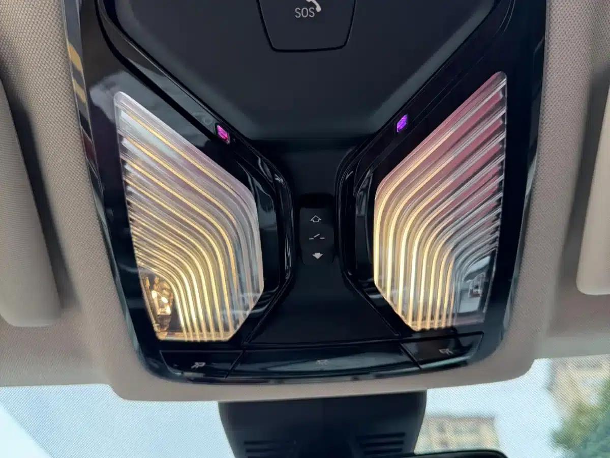 2023 BMW 3 Series 325Li M Sport Shadow Edition — миниатюра 19
