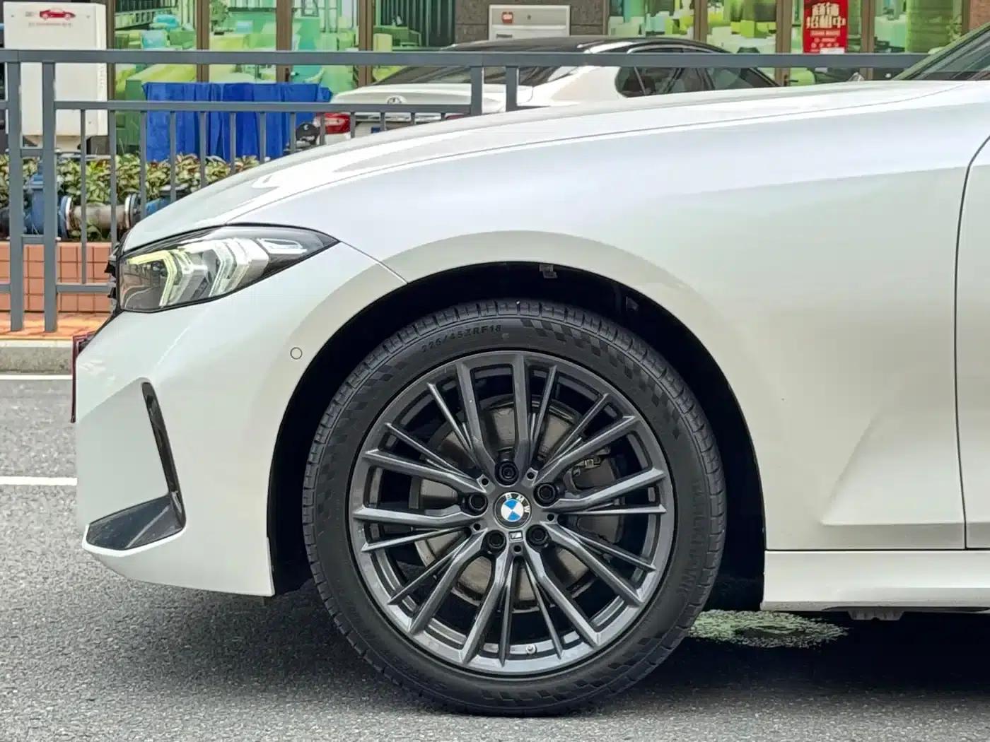 2023 BMW 3 Series 325Li M Sport Shadow Edition — миниатюра 25