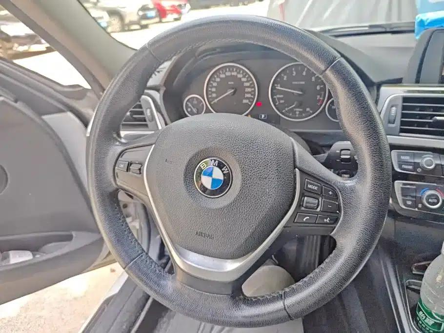 2017 BMW 3 Series 320Li Fashion Edition — миниатюра 15