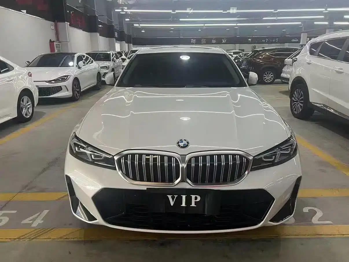 2023 BMW 3 Series 320Li M Sport Package — миниатюра 2