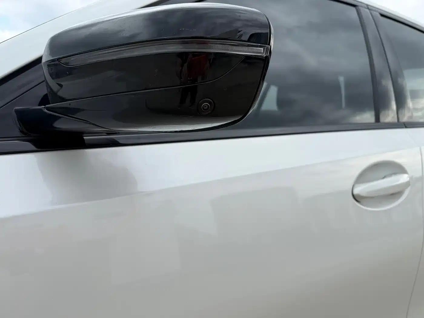 2024 BMW 3 Series 325Li M Sport Package — миниатюра 4