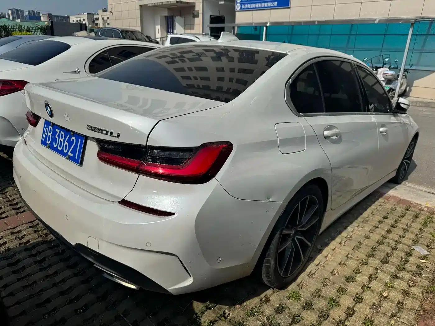 2020 BMW 3 Series 320Li M Sport Package — миниатюра 4