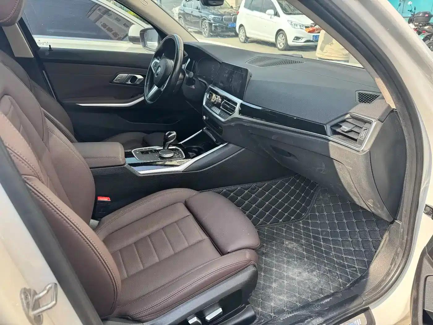 2020 BMW 3 Series 320Li M Sport Package — миниатюра 8